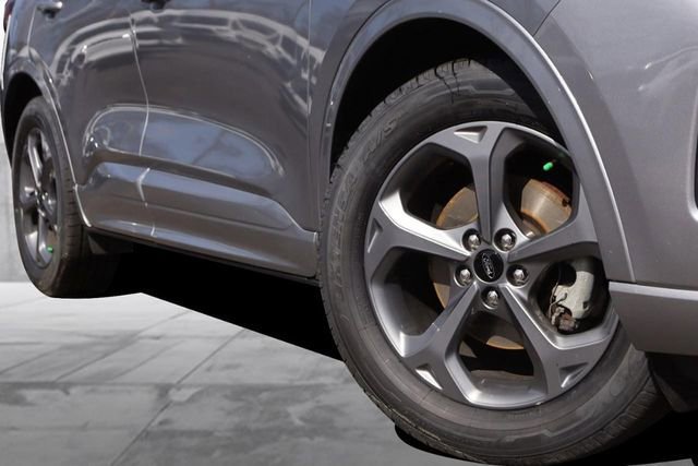 Certified 2024 Ford Escape ST-Line w/ Cold Weather Package image 6