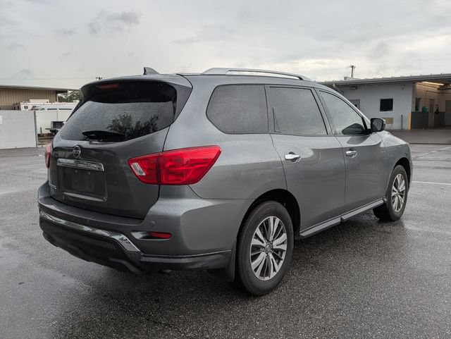 Used 2020 Nissan Pathfinder S FWD image 3