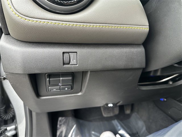 Used 2023 Chevrolet Colorado ZR2 w/ ZR2 Convenience Package III image 30