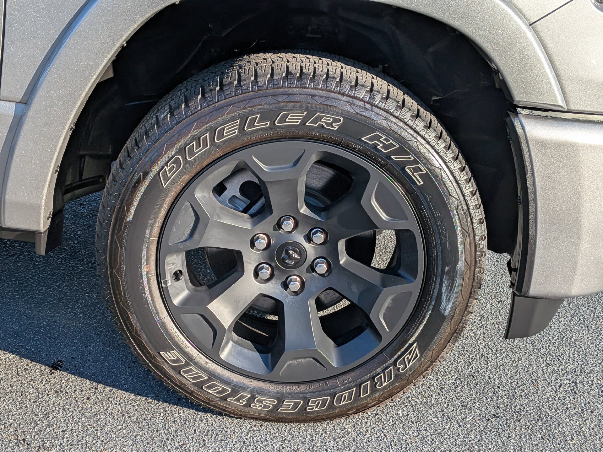 Used 2025 RAM 1500 Big Horn AWD/4WD image 12