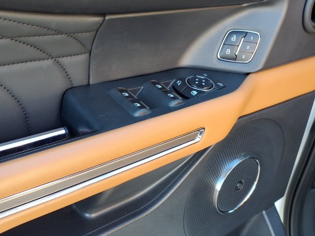 Certified 2023 Ford Expedition Platinum AWD/4WD image 17