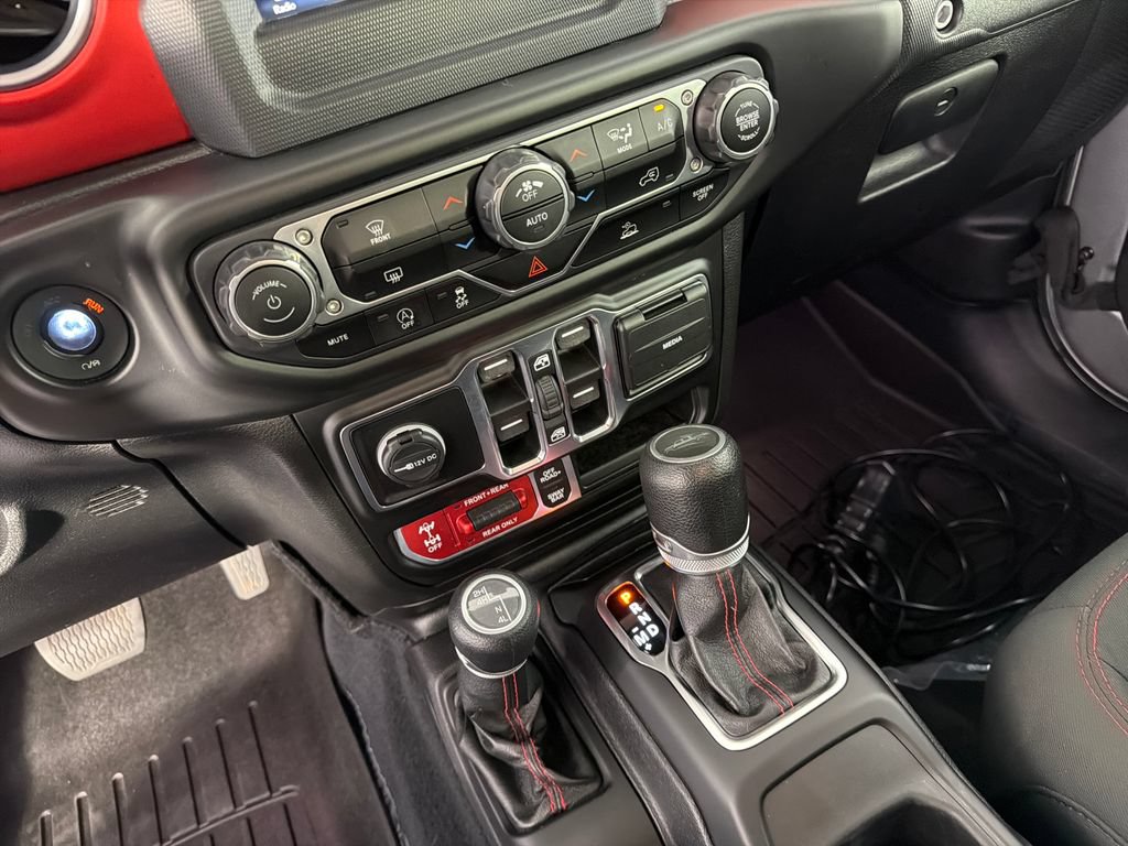 Used 2020 Jeep Gladiator Rubicon AWD/4WD image 16