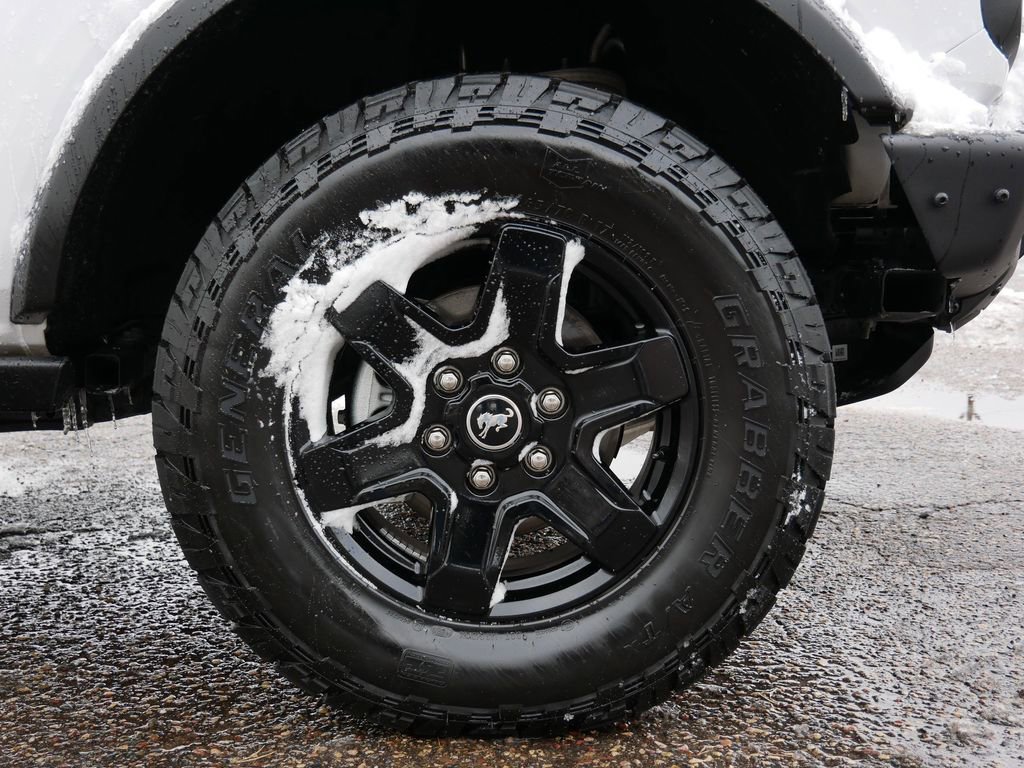 Certified 2024 Ford Bronco Black Diamond image 7