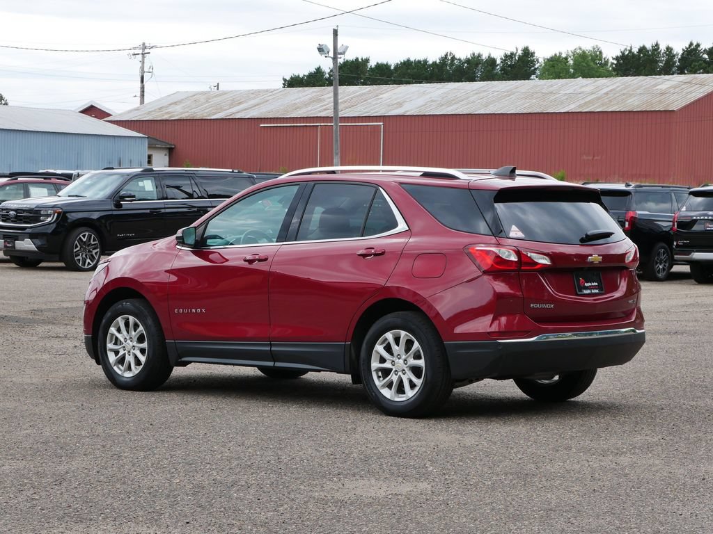 Used 2018 Chevrolet Equinox LT w/ Sun & Infotainment Package AWD/4WD image 4