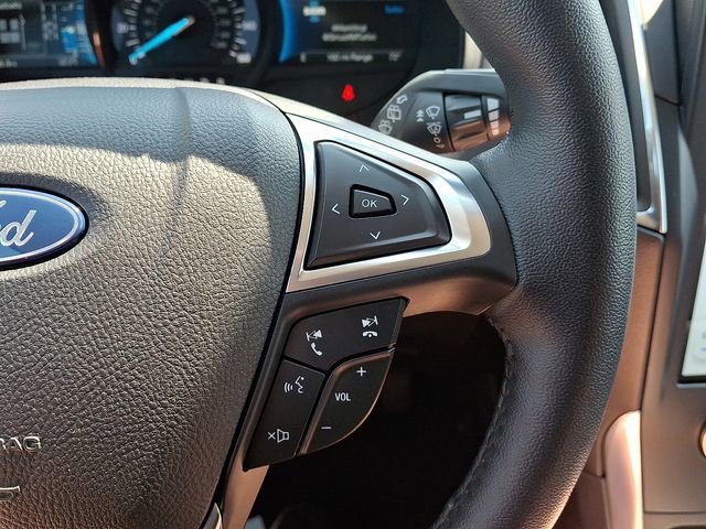 Certified 2022 Ford Edge Titanium AWD/4WD image 23