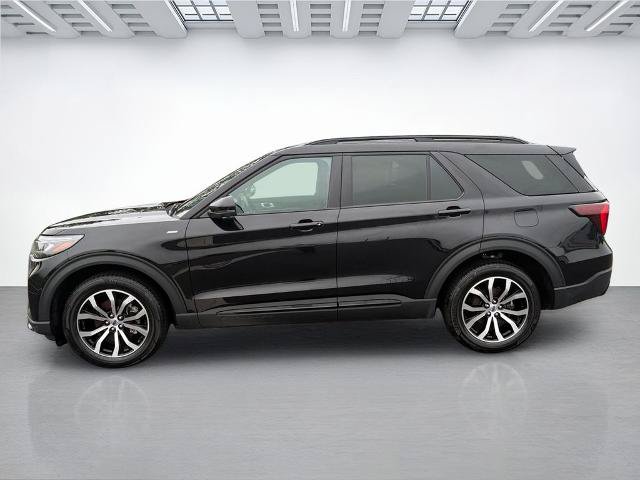 Certified 2025 Ford Explorer ST-Line AWD/4WD image 7