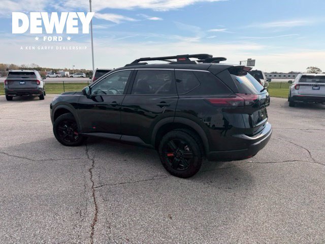 Used 2026 Nissan Rogue SV AWD/4WD image 10