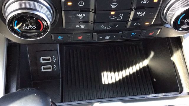 Certified 2020 Ford F150 Lariat w/ Equipment Group 502A Luxury image 29