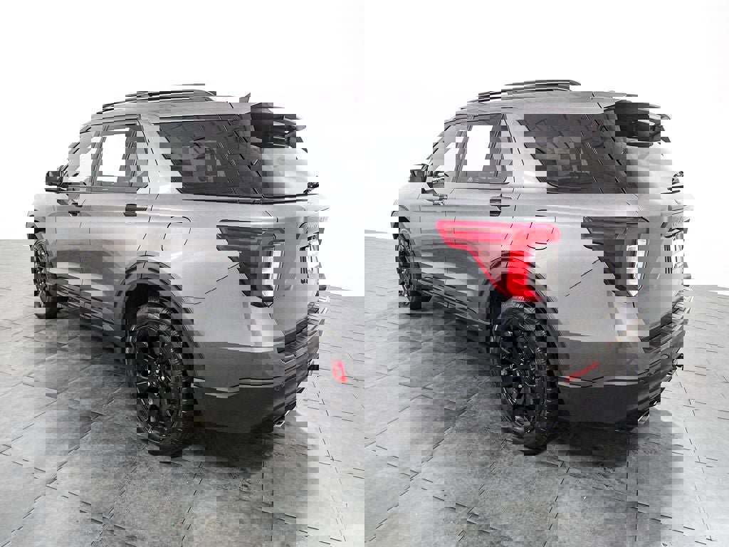 Certified 2023 Ford Explorer ST w/ Equipment Group 401A image 3