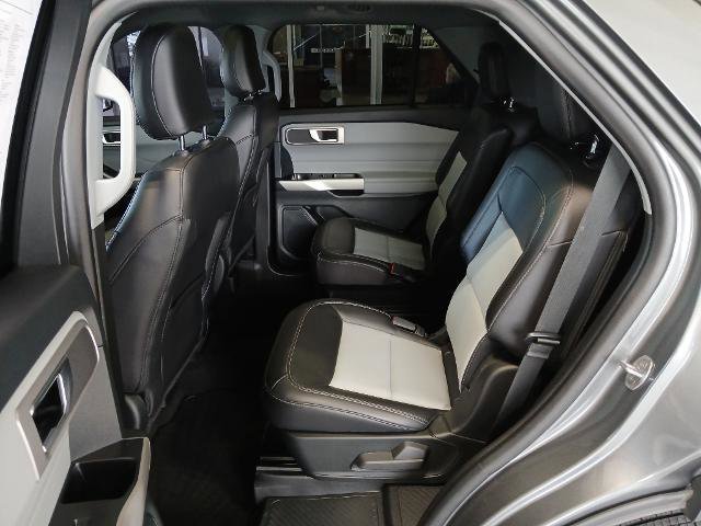 Certified 2023 Ford Explorer XLT w/ Equipment Group 202A image 10