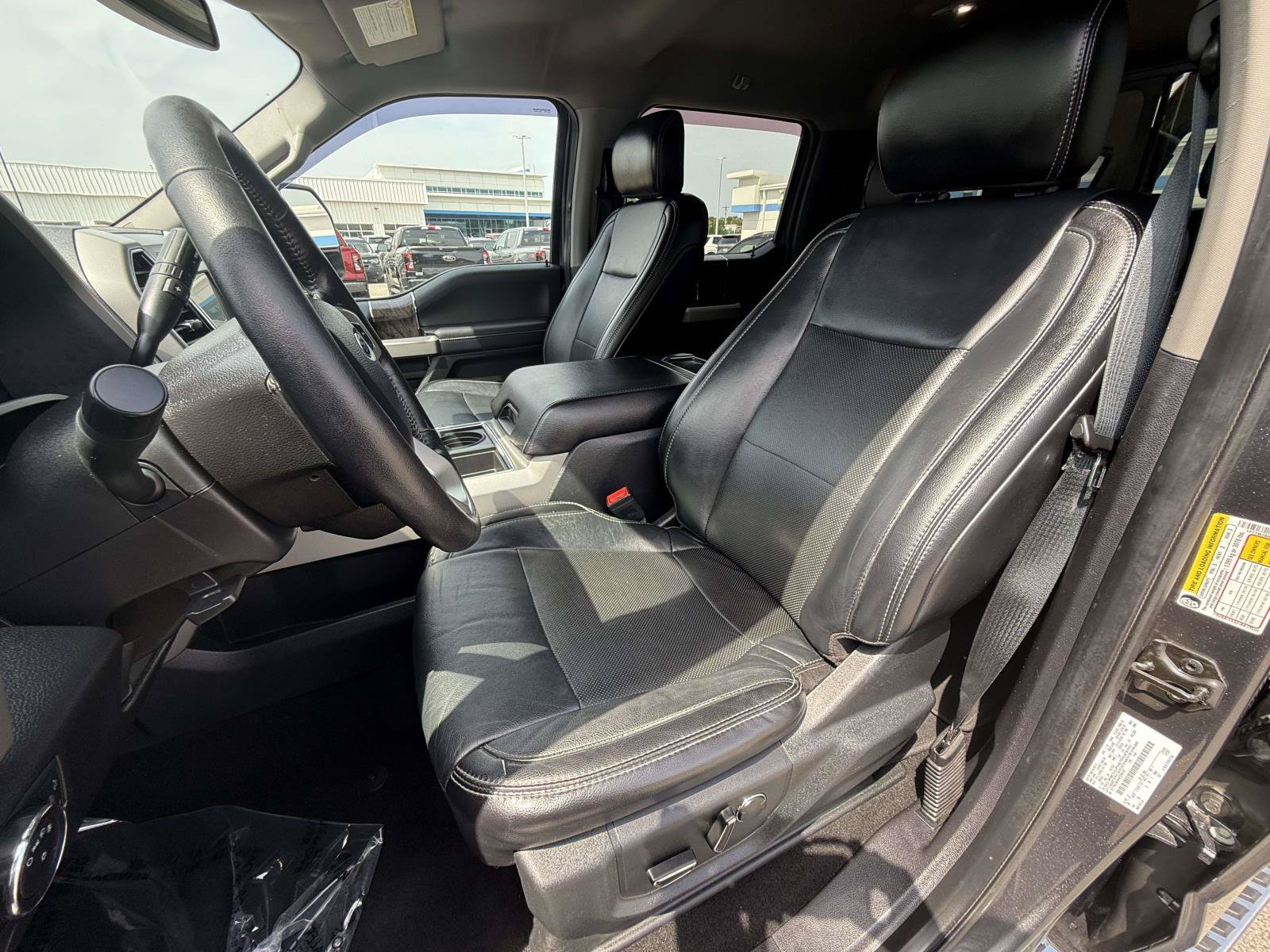 Certified 2019 Ford F250 Lariat w/ FX4 Off-Road Package AWD/4WD image 30