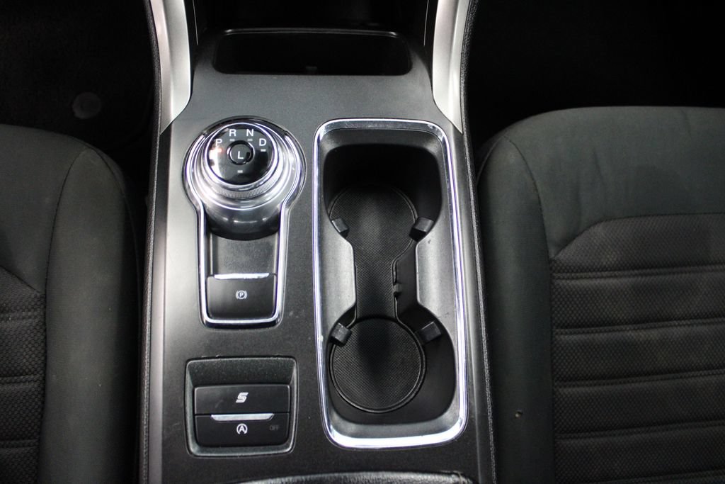 Certified 2020 Ford Fusion SE FWD image 28