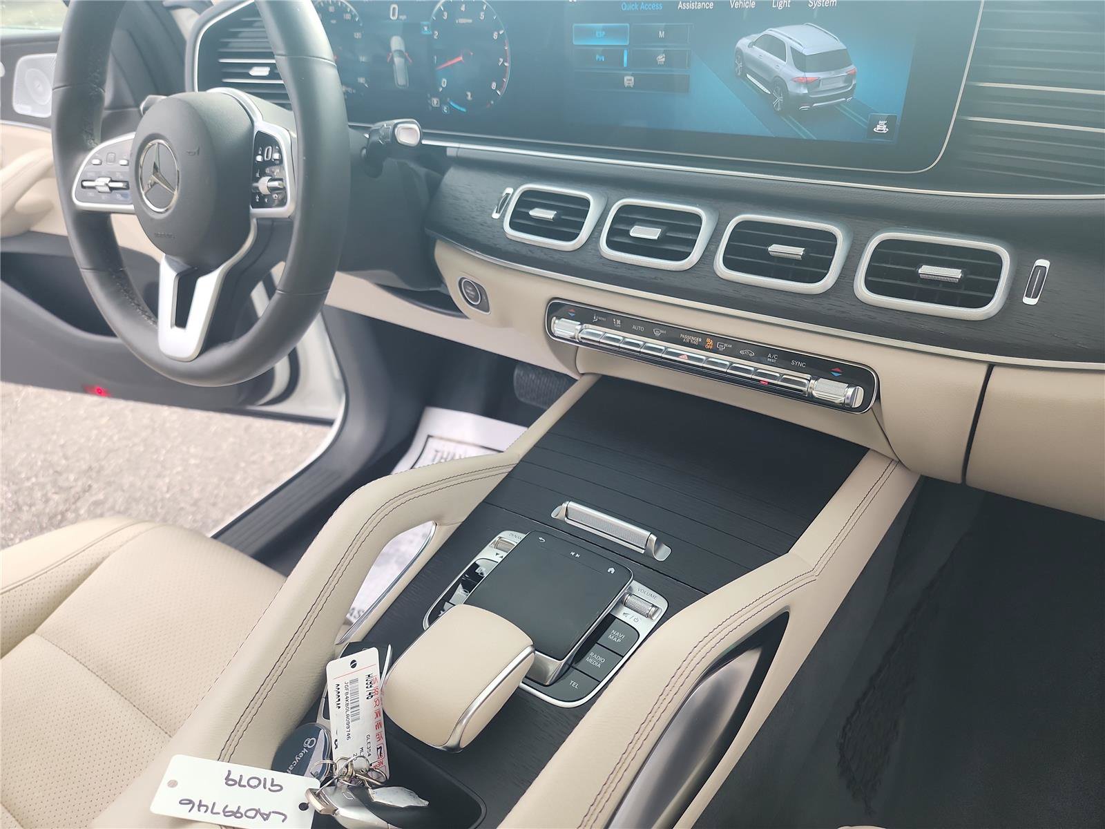 Used 2020 Mercedes-Benz GLE 350 4MATIC image 32