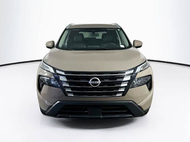 Used 2024 Nissan Rogue SV w/ SV Premium Package FWD image 6