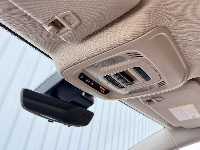 Used 2023 Buick Envision Avenir AWD/4WD image 33