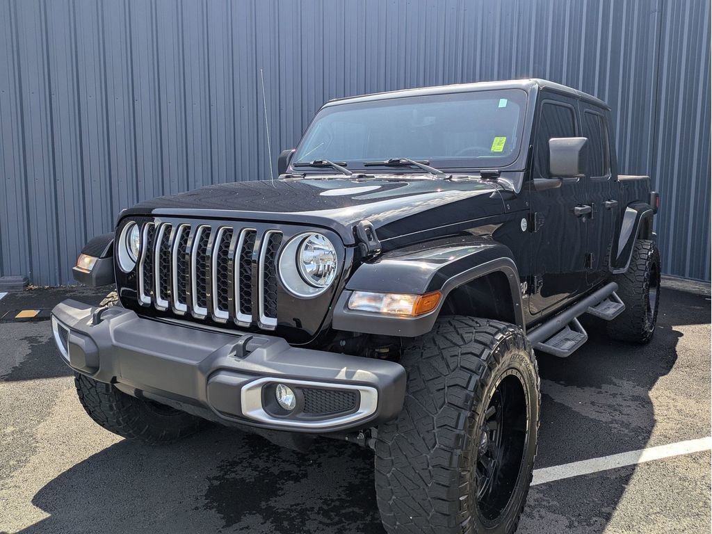 Used 2023 Jeep Gladiator Overland AWD/4WD image 2