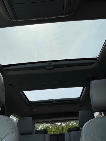 Used 2019 GMC Acadia SLT AWD/4WD image 9