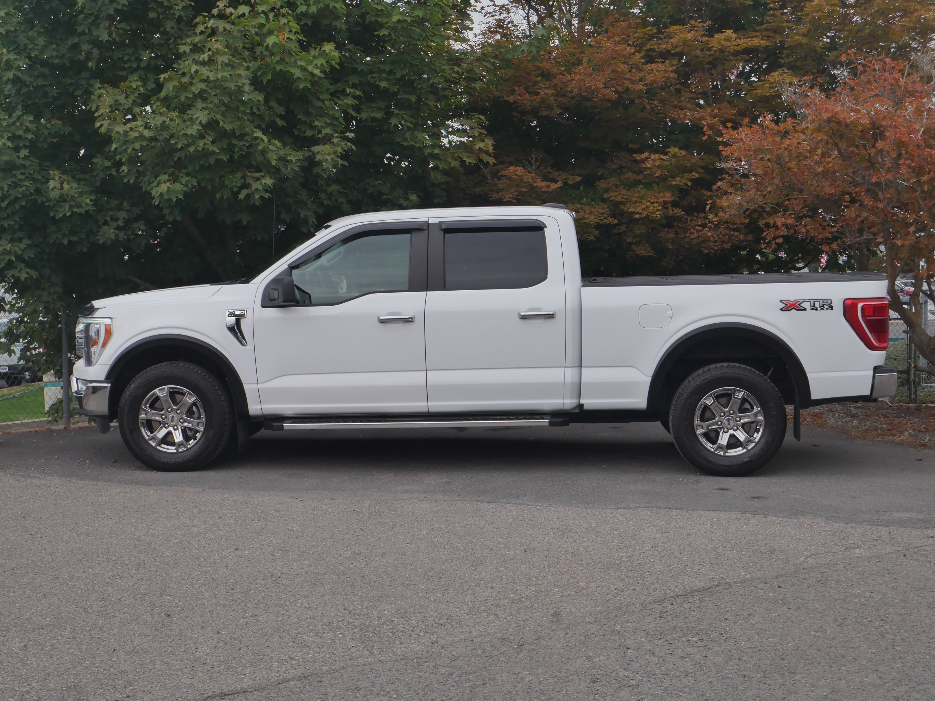 Certified 2022 Ford F150 XLT w/ XTR Package AWD/4WD image 13