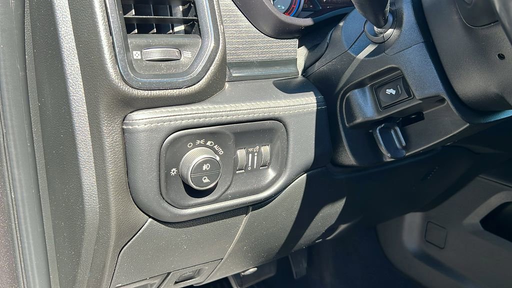 Used 2022 RAM 2500 Limited image 16