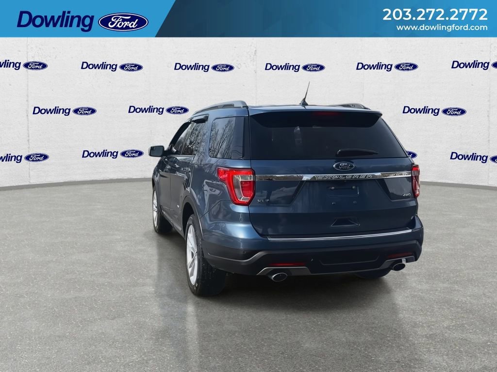 Certified 2018 Ford Explorer XLT w/ Equipment Group 202A image 3
