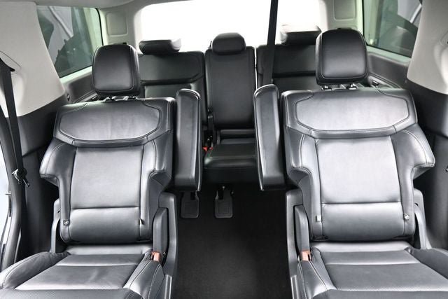 Certified 2025 Ford Expedition Platinum AWD/4WD image 24