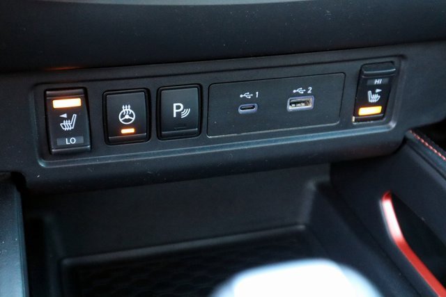 Used 2022 Nissan Frontier Pro-X image 7