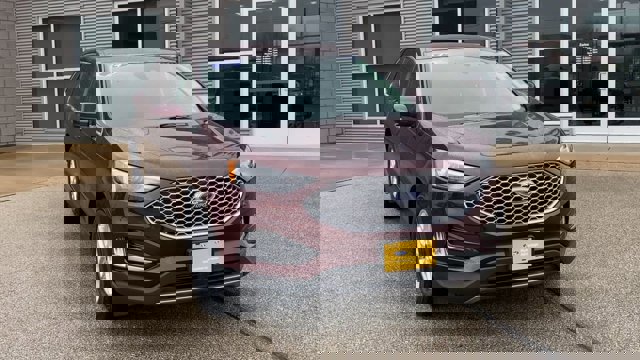 Certified 2024 Ford Edge SEL w/ Convenience Package AWD/4WD image 4