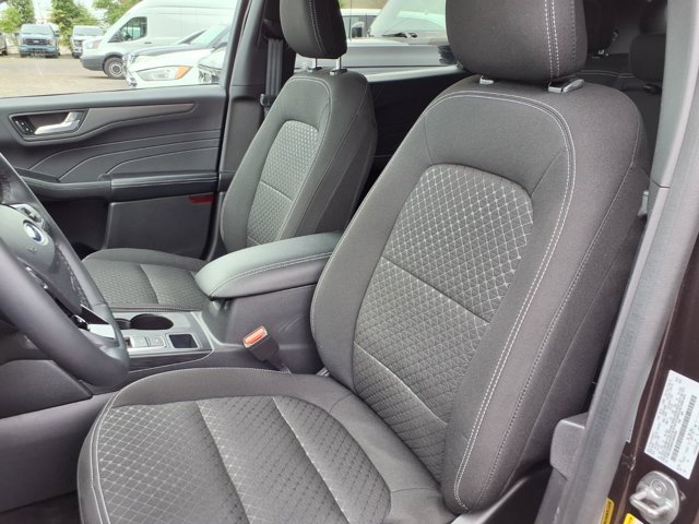 Certified 2023 Ford Escape Active w/ Tech Pack #2 AWD/4WD image 3
