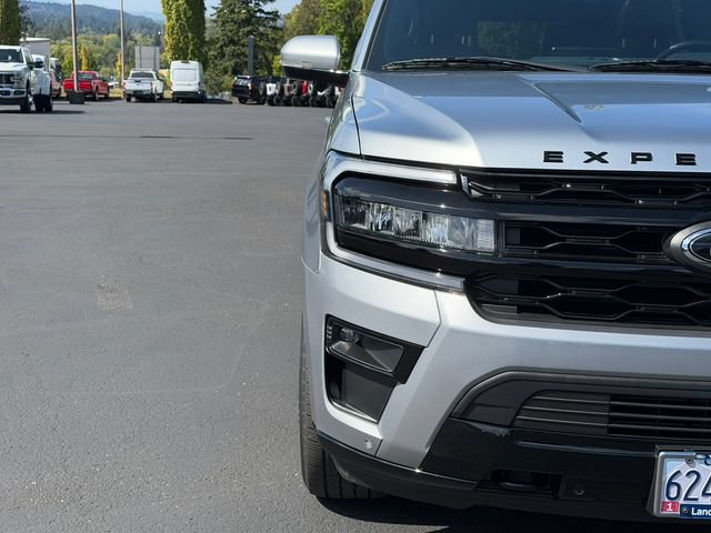 Certified 2024 Ford Expedition Limited AWD/4WD image 9