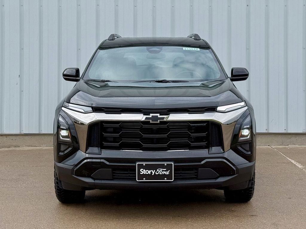 Used 2025 Chevrolet Equinox ACTIV w/ Convenience Package III AWD/4WD image 9