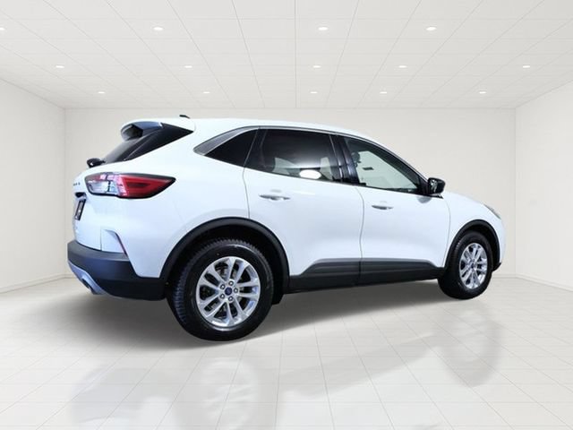 Certified 2022 Ford Escape SE w/ Cold Weather Package FWD image 6