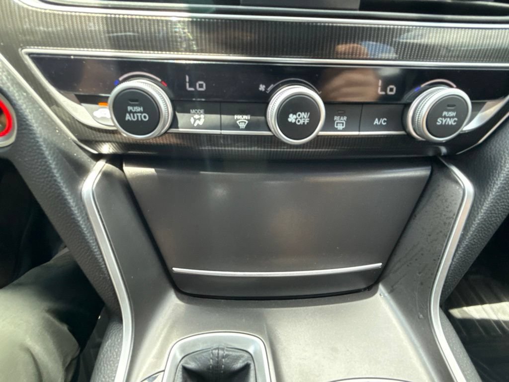 Used 2022 Honda Accord Sport image 25