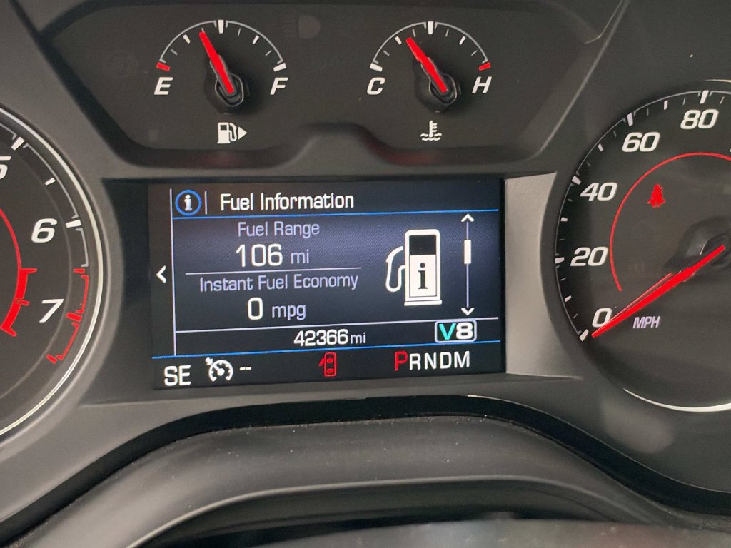 Used 2022 Chevrolet Camaro LT w/ Technology Package RWD image 17