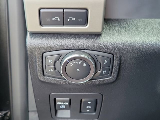 Certified 2018 Ford F150 Lariat w/ Equipment Group 502A Luxury AWD/4WD image 22