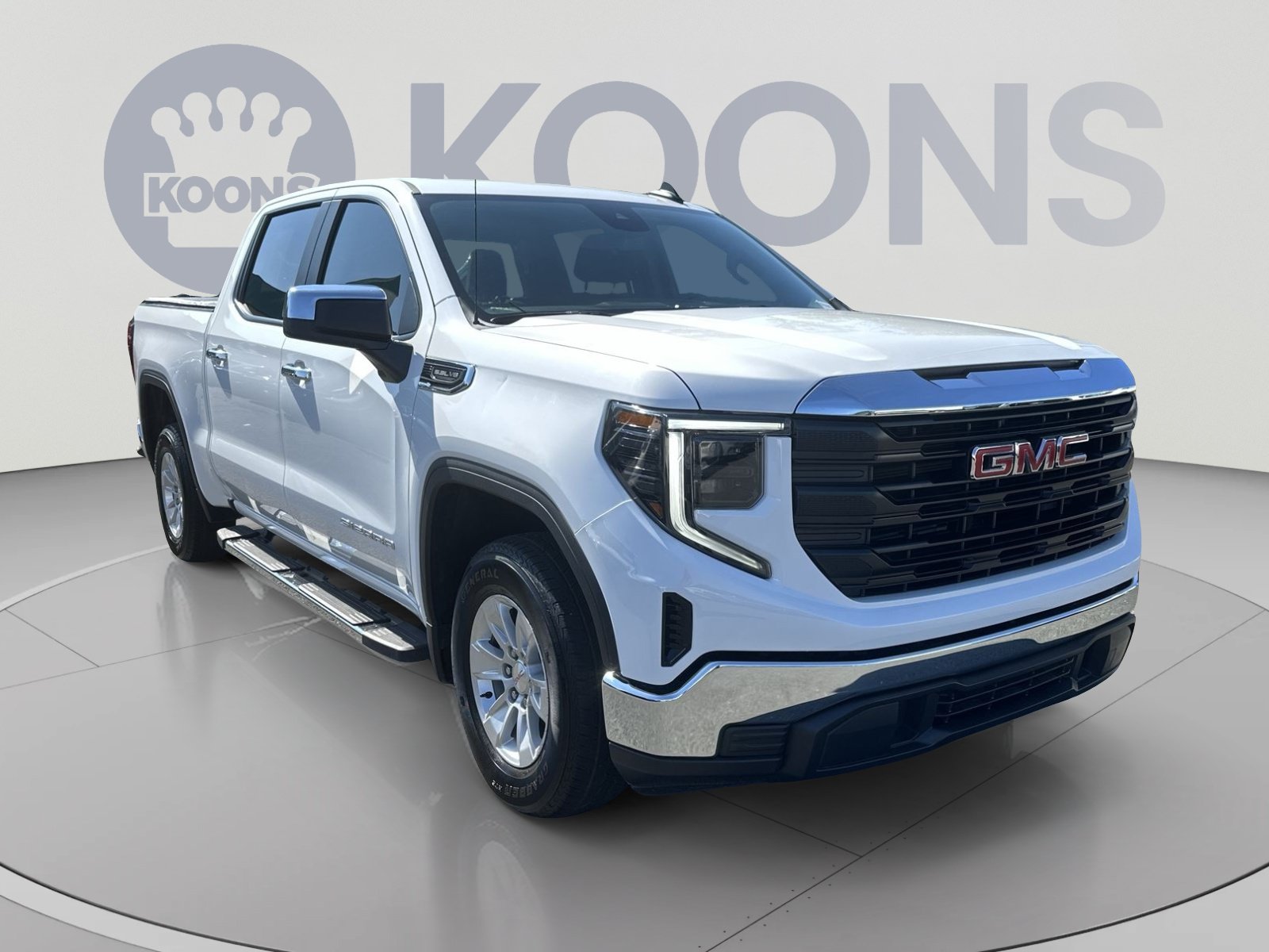 Used 2024 GMC Sierra 1500 Pro w/ Pro Value Package RWD image 2