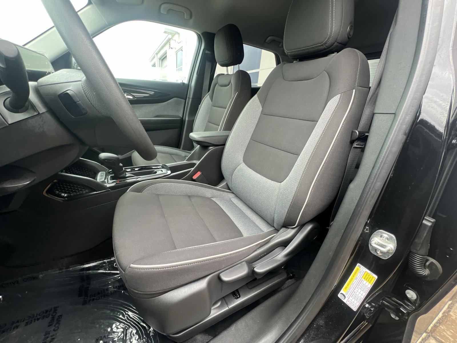 Used 2025 Chevrolet TrailBlazer LS w/ LS Convenience Package FWD image 21