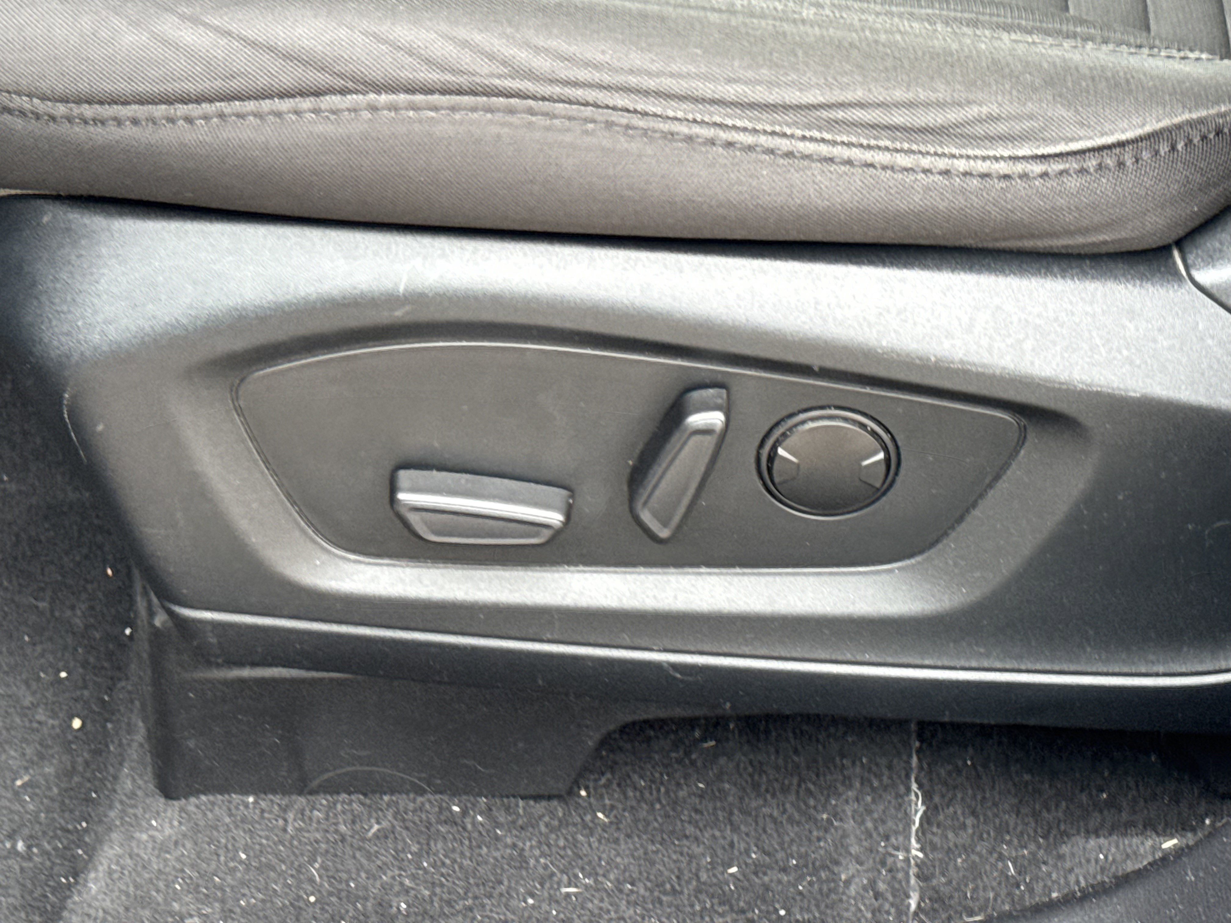 Certified 2021 Ford Explorer XLT image 17