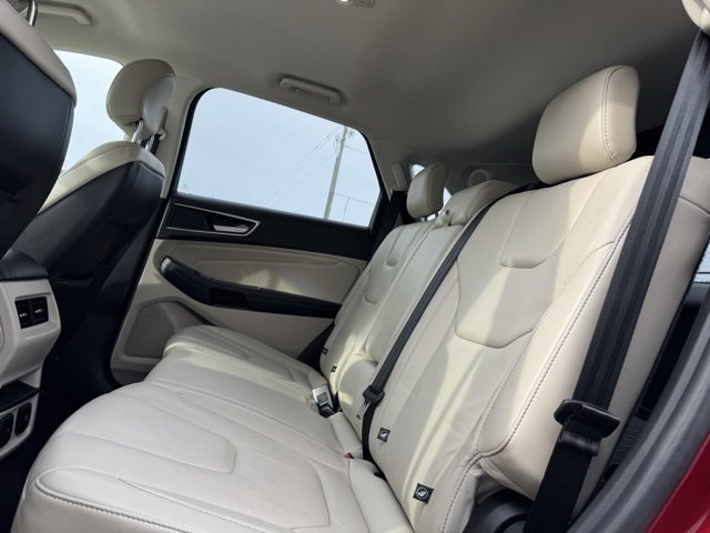 Certified 2017 Ford Edge Titanium w/ Technology Package image 16