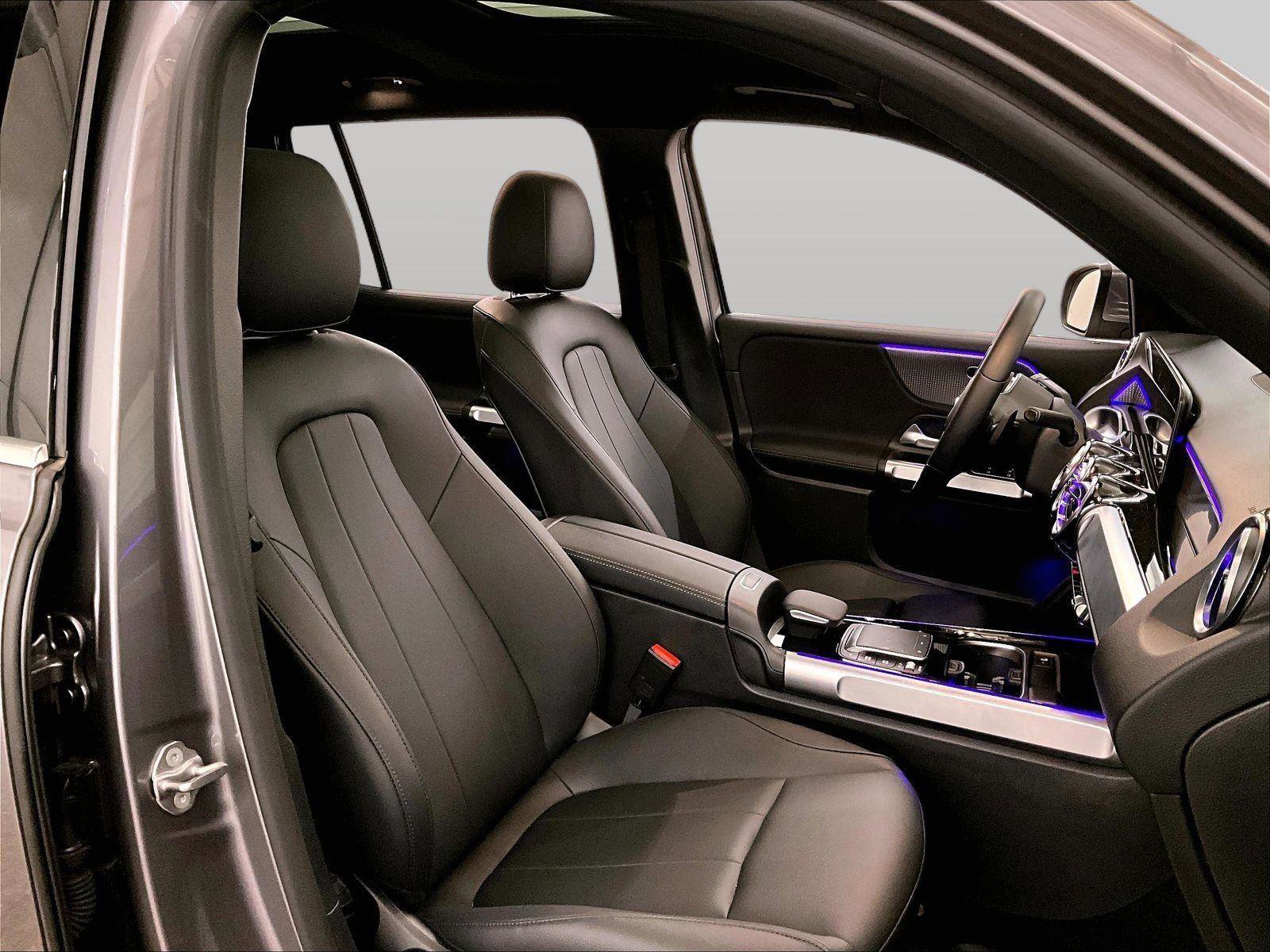 Used 2022 Mercedes-Benz EQB 300 4MATIC image 7