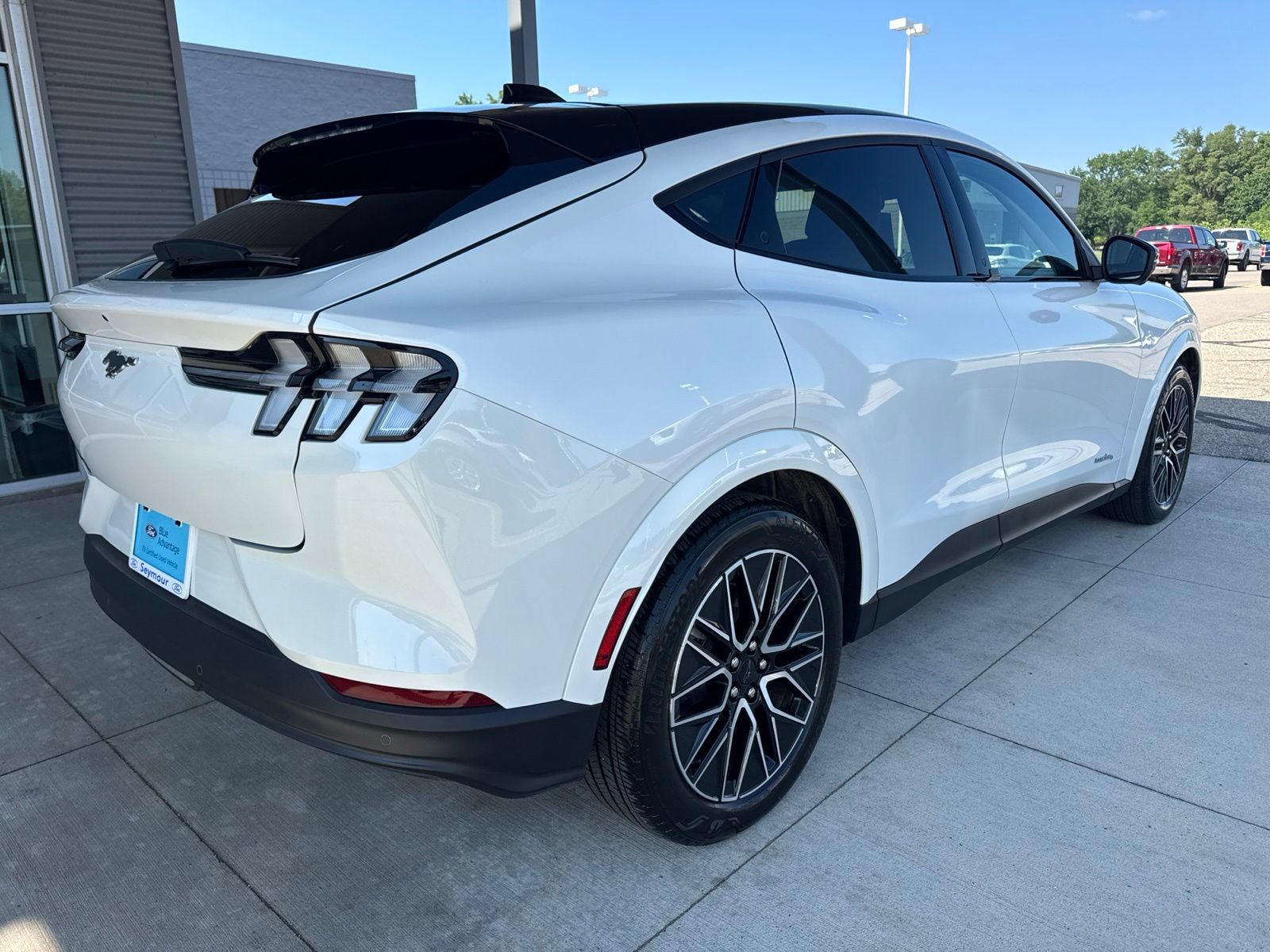 Certified 2025 Ford Mustang Mach-E Premium AWD/4WD image 7