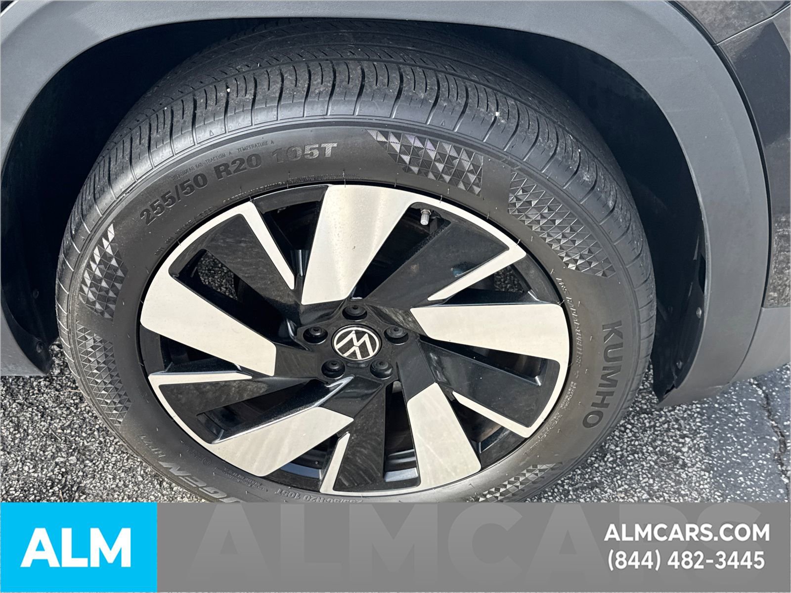 Used 2025 Volkswagen Atlas Cross Sport SE image 15