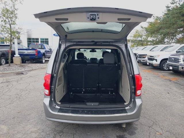 Used 2019 Dodge Grand Caravan SXT FWD image 28
