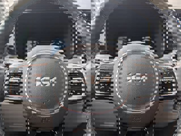 Used 2023 Kia Sorento SX image 19