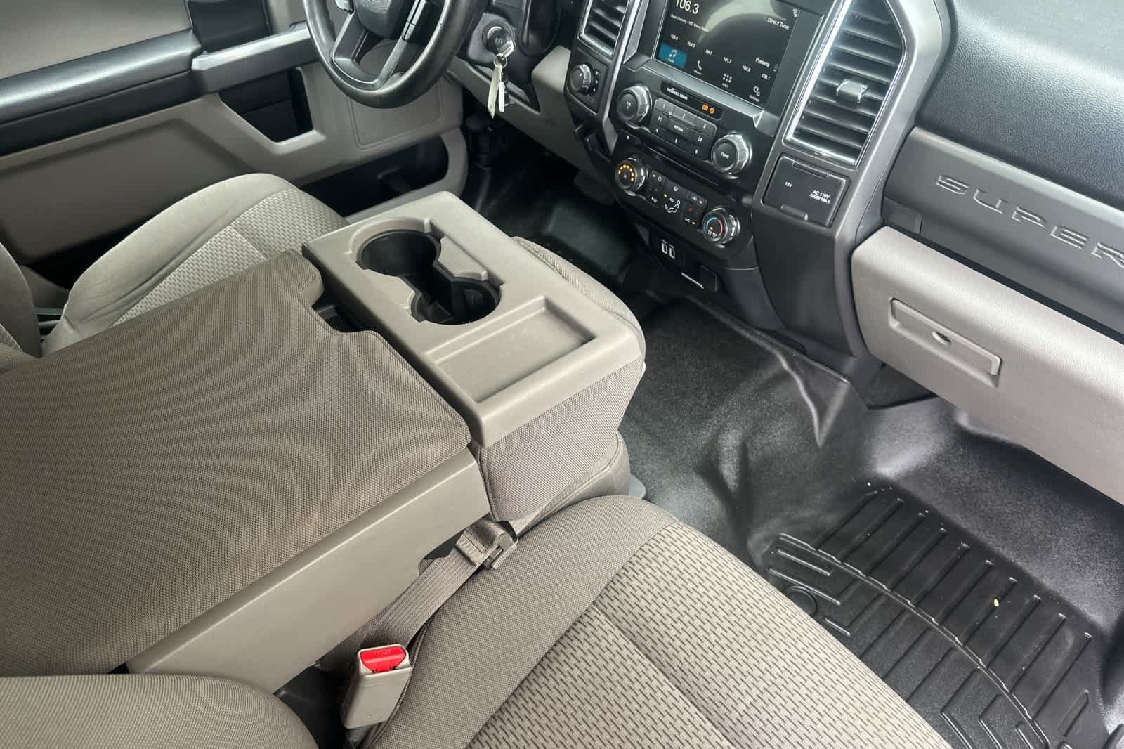 Certified 2017 Ford F250 XLT w/ XLT Premium Package AWD/4WD image 15