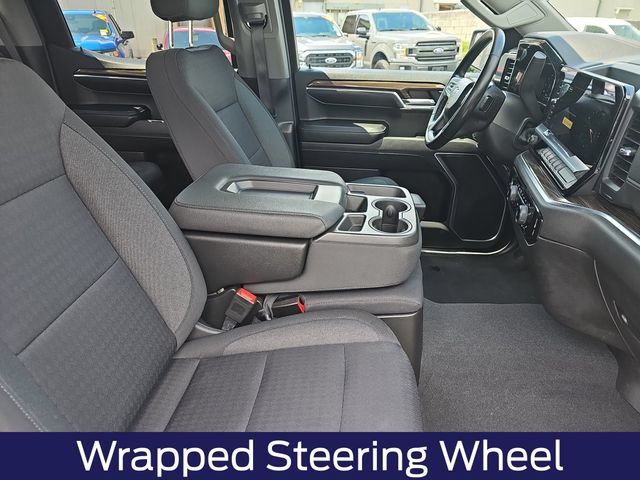Used 2023 Chevrolet Silverado 1500 LT AWD/4WD image 12
