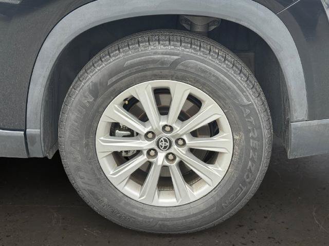 Used 2025 Toyota Grand Highlander AWD image 25
