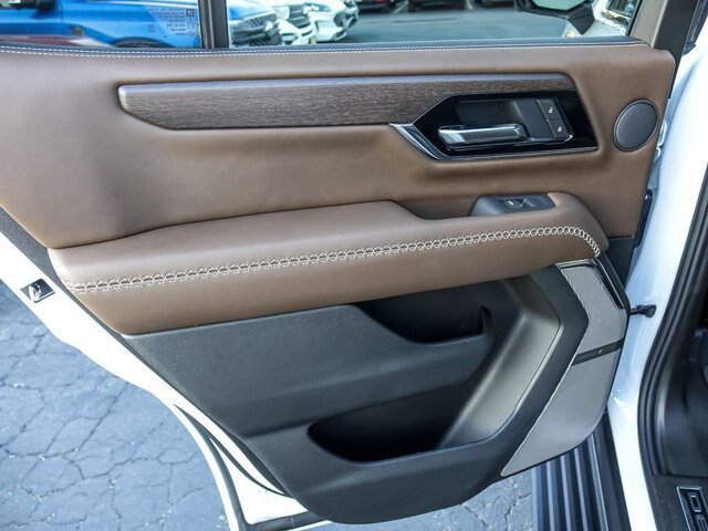 Used 2026 GMC Yukon Denali Ultimate AWD/4WD image 34