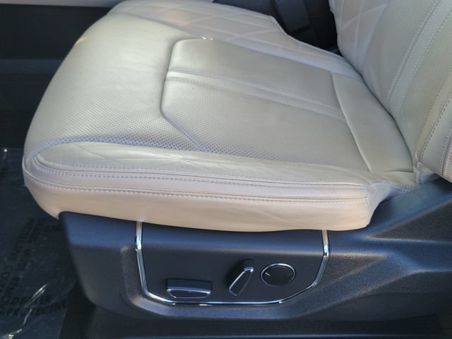 Certified 2023 Ford Expedition Platinum AWD/4WD image 15