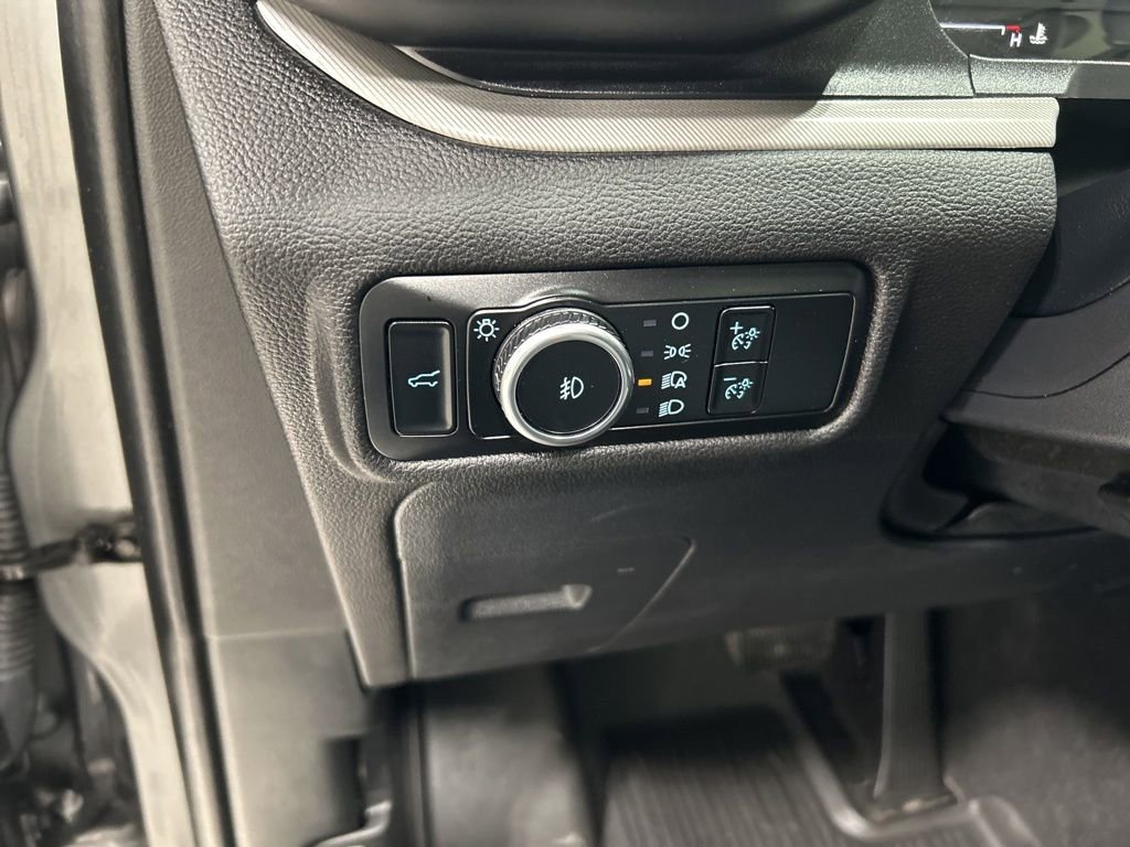 Certified 2024 Ford Explorer XLT w/ Equipment Group 202A AWD/4WD image 14