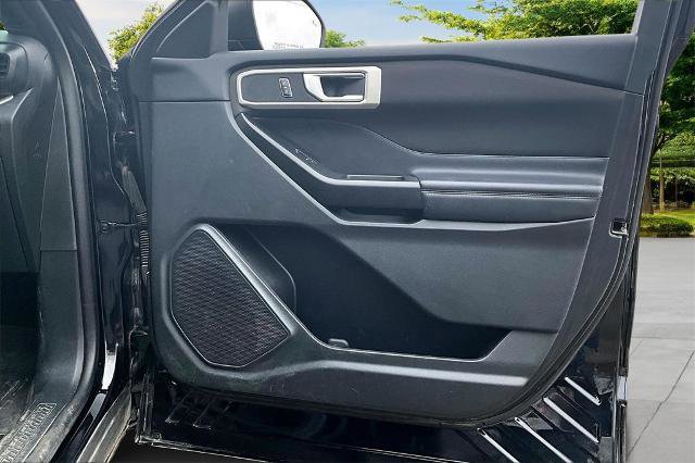 Certified 2020 Ford Explorer XLT w/ Comfort Package image 23